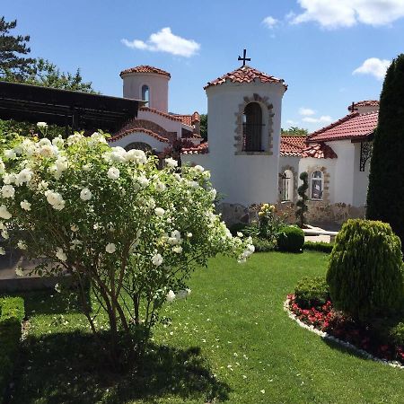 Villa St. Michael Madara Esterno foto