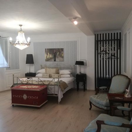 Villa St. Michael Madara Esterno foto