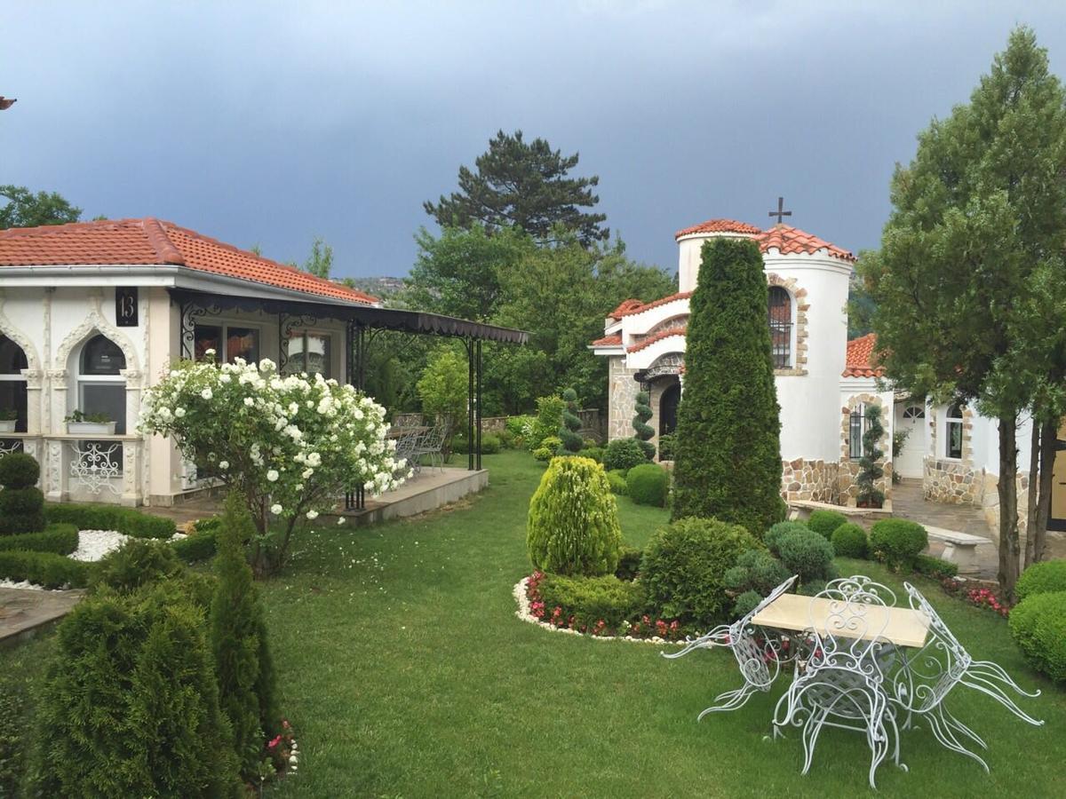 Villa St. Michael Madara Esterno foto