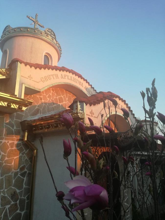 Villa St. Michael Madara Esterno foto